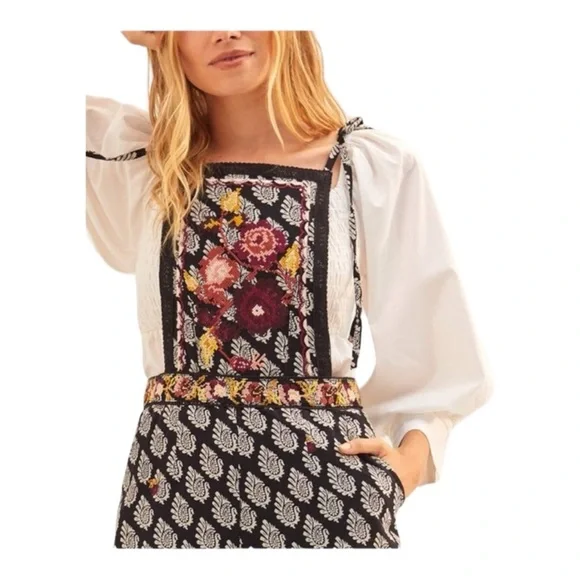 NWT ANTHRO Black Floral Embroidered Wide Leg Apron Jumpsuit Overalls Size 10 - Picture 7 of 16